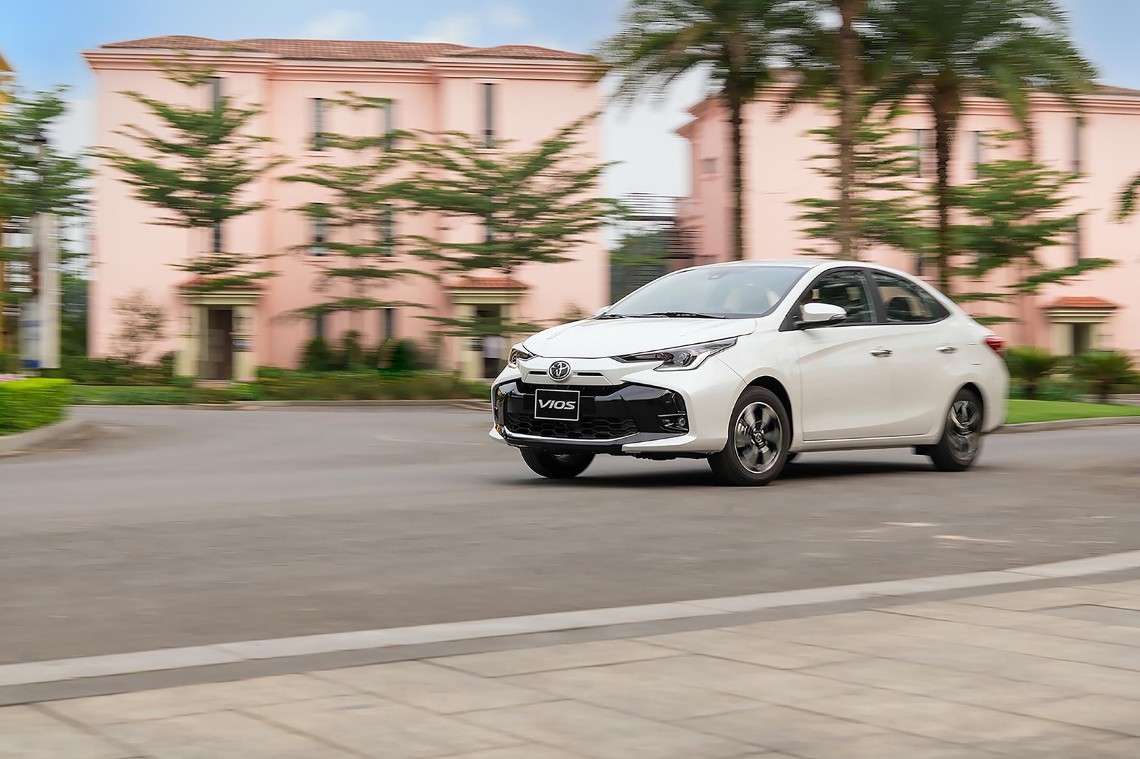 So sánh Toyota Vios và Honda City